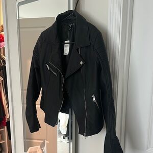 Windsor Black Leather Jacket Modern Style